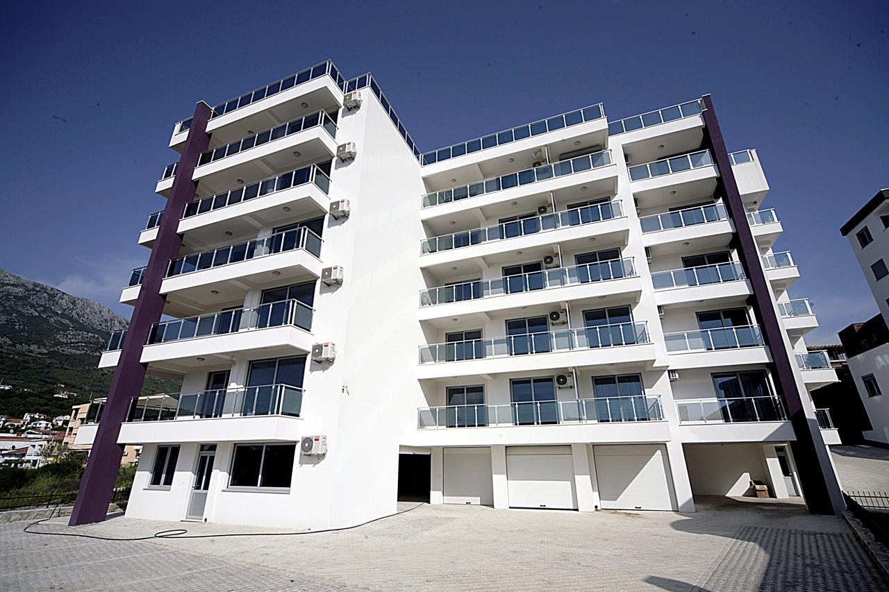 Sea Star Apartment Dobra Voda Buitenkant foto