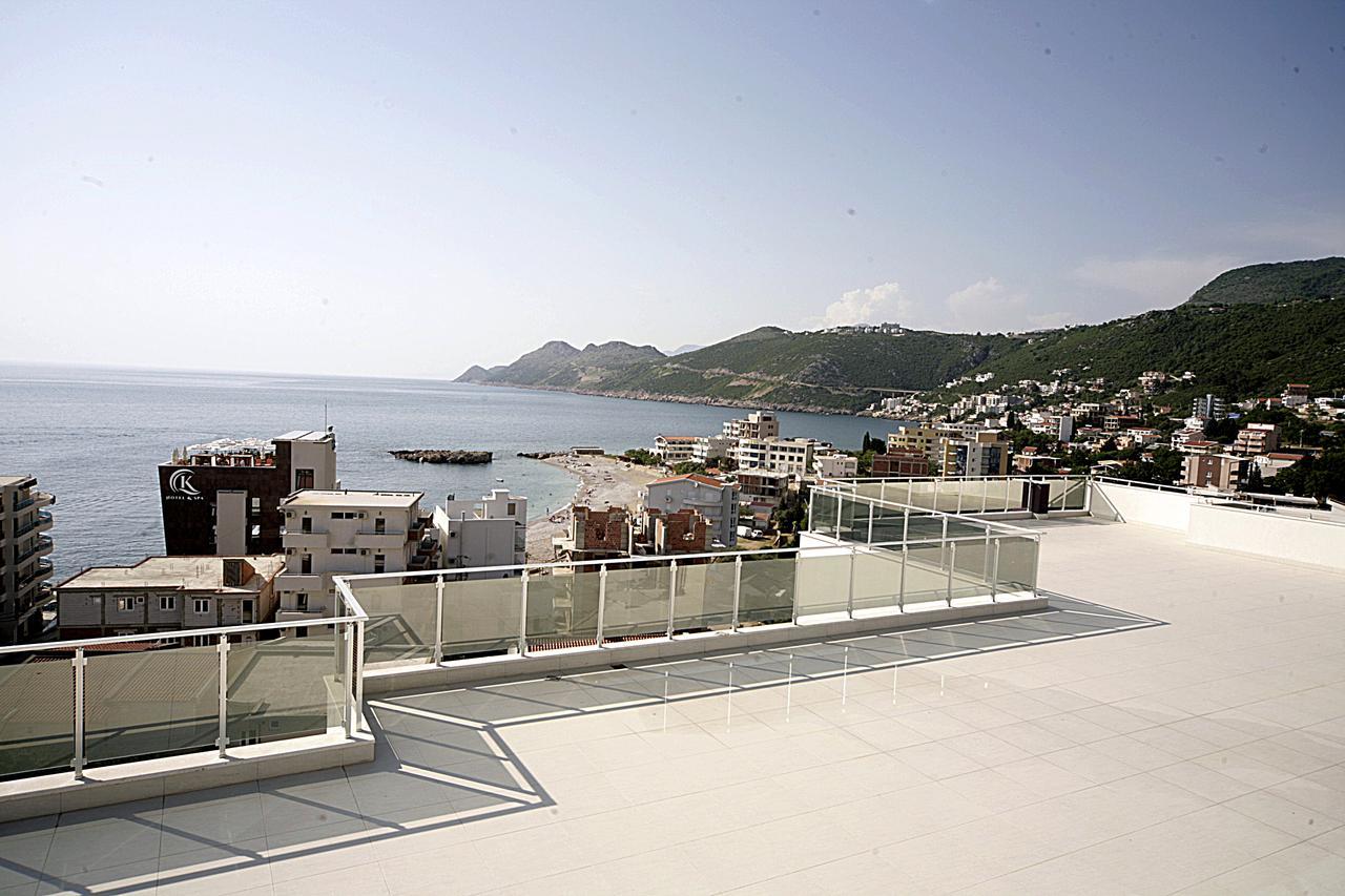 Sea Star Apartment Dobra Voda Buitenkant foto