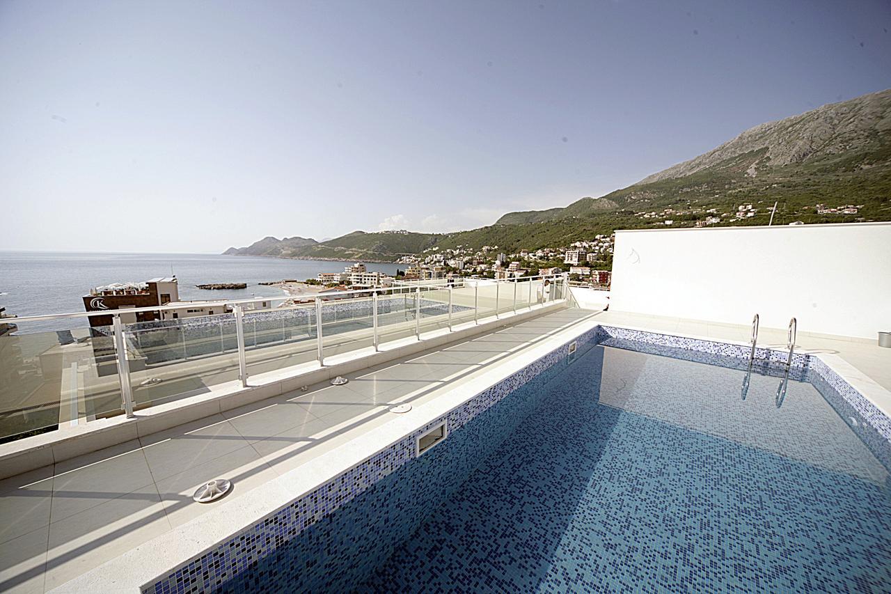 Sea Star Apartment Dobra Voda Buitenkant foto