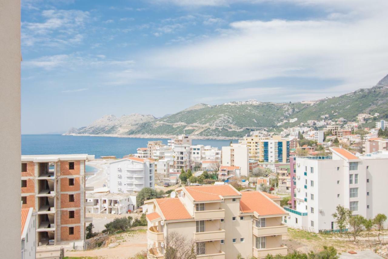 Sea Star Apartment Dobra Voda Buitenkant foto
